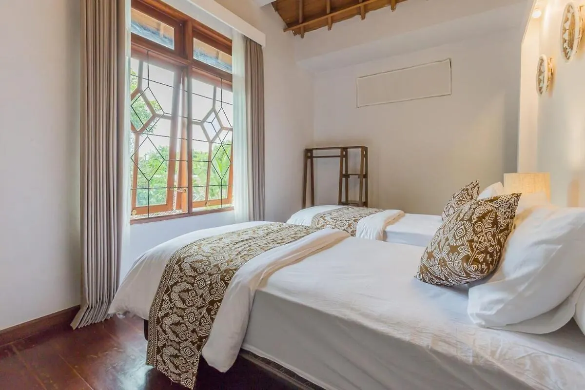 Castila Saraswati - Tranquil 4Br Villa In Kayu Aya Seminyak