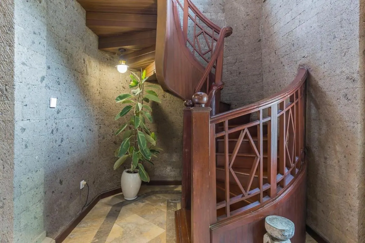 Castila Saraswati - Tranquil 4Br Villa In Kayu Aya Seminyak Indonésie