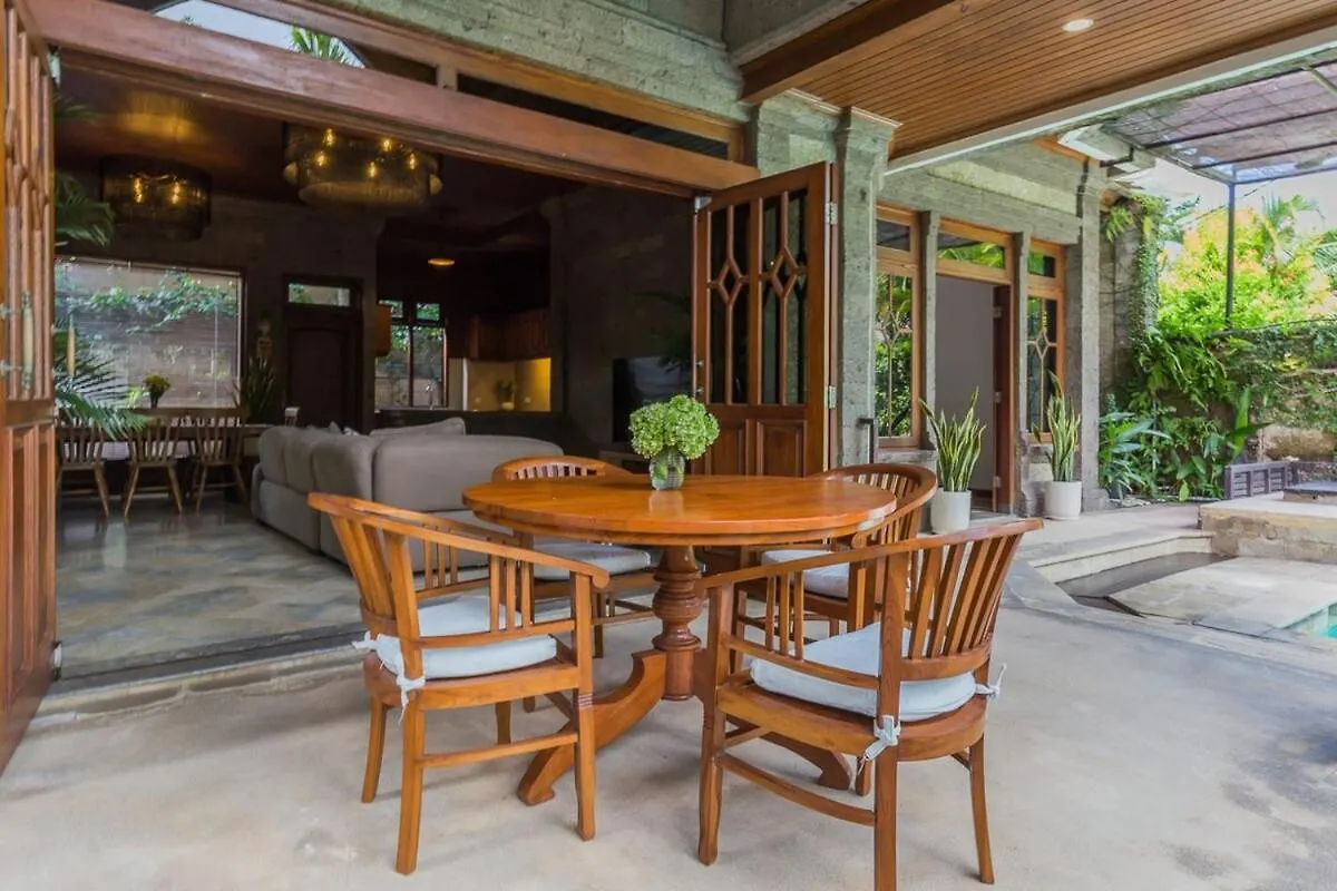Castila Saraswati - Tranquil 4Br Villa In Kayu Aya Seminyak  Indonesia