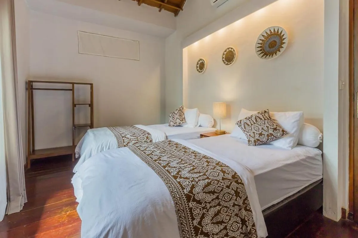 Castila Saraswati - Tranquil 4Br Villa In Kayu Aya Seminyak