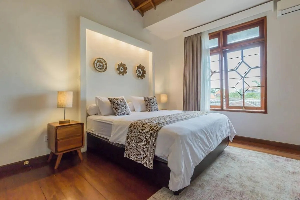 Castila Saraswati - Tranquil 4Br Villa In Kayu Aya Seminyak  Indonesia