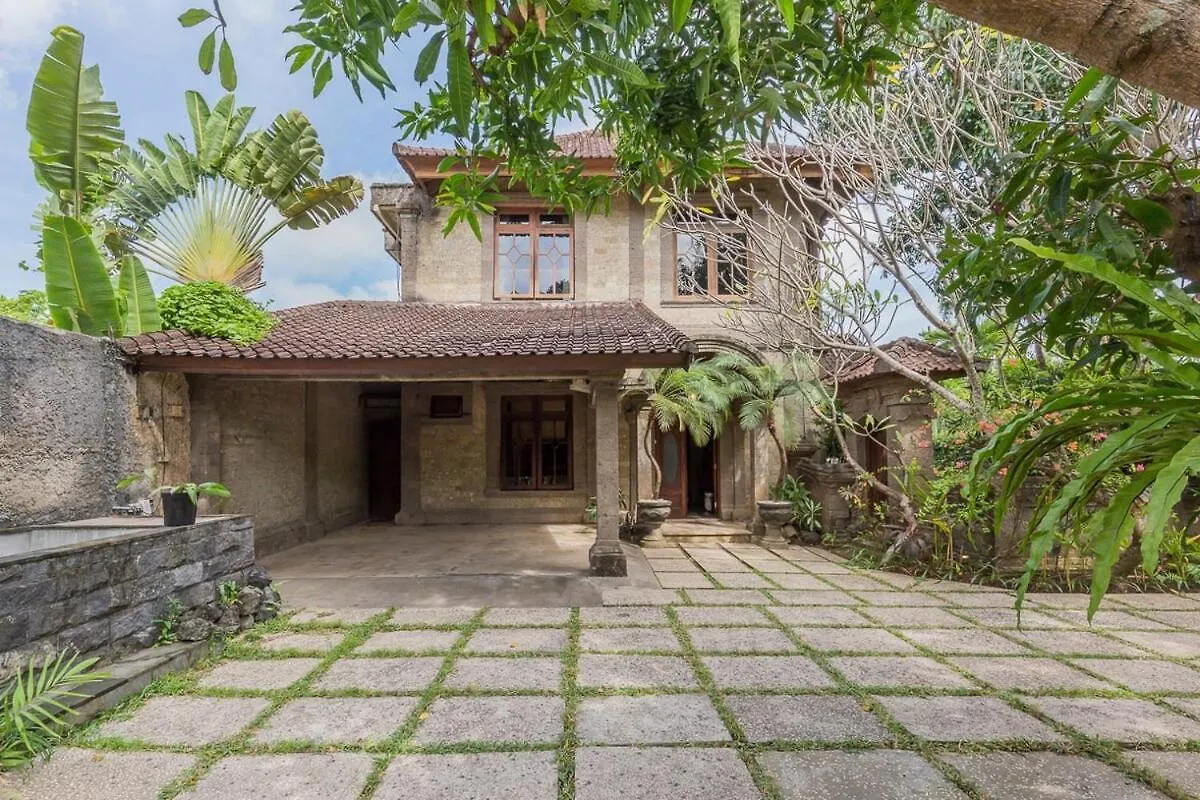Castila Saraswati - Tranquil 4Br Villa In Kayu Aya Seminyak